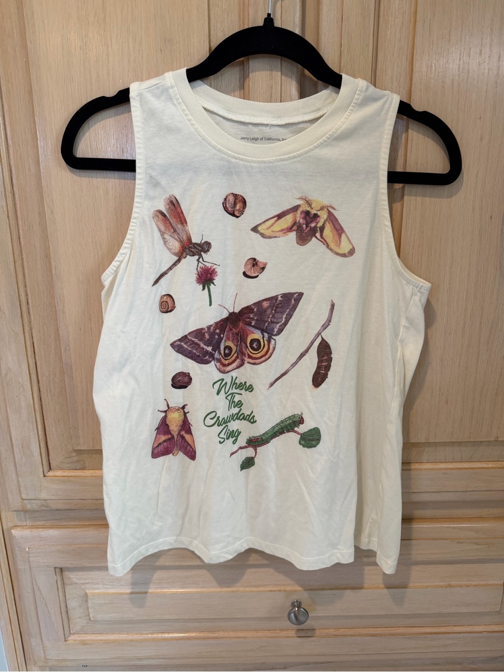 Cream Graphic Tank Top with Nature Motif